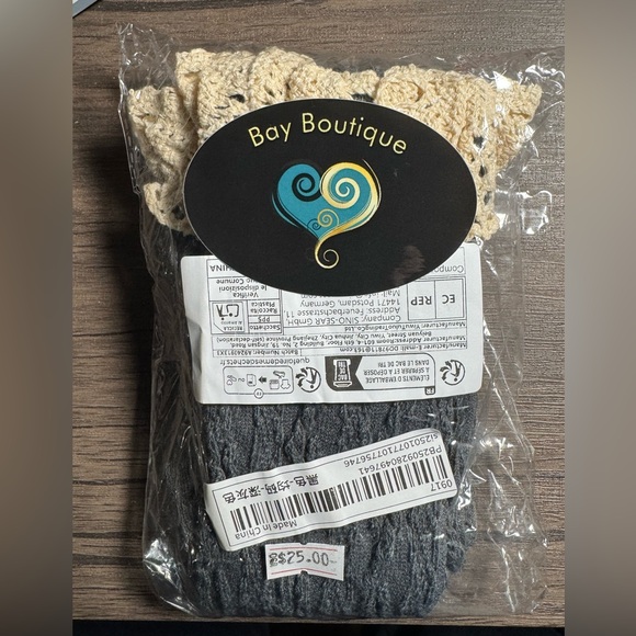 Lace Trim Over-the-Knee Socks - Picture 7 of 7